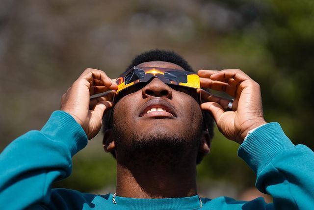 FUSAB Attempts to Blind Students in Solar Eclipse Scheme