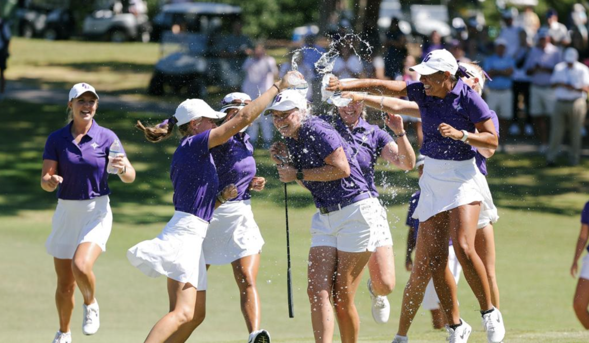 The+Furman+womens+golf+team+celebrated+their+victory+in+the+Lady+Paladin+Invitational+earlier+this+season.
