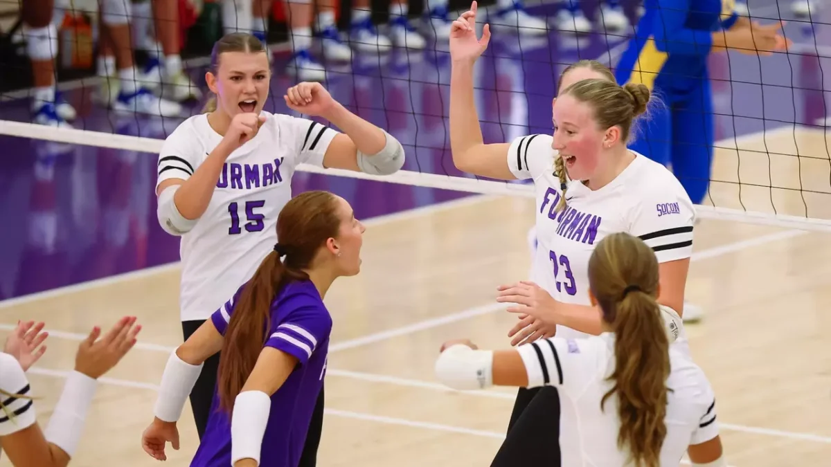 Furman Volleyball, 1-2, Wins Final Match of Season-Opening Tournament