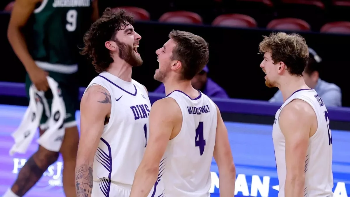 New Faces Propel Furman Basketball to a 3-0 Start to the Season