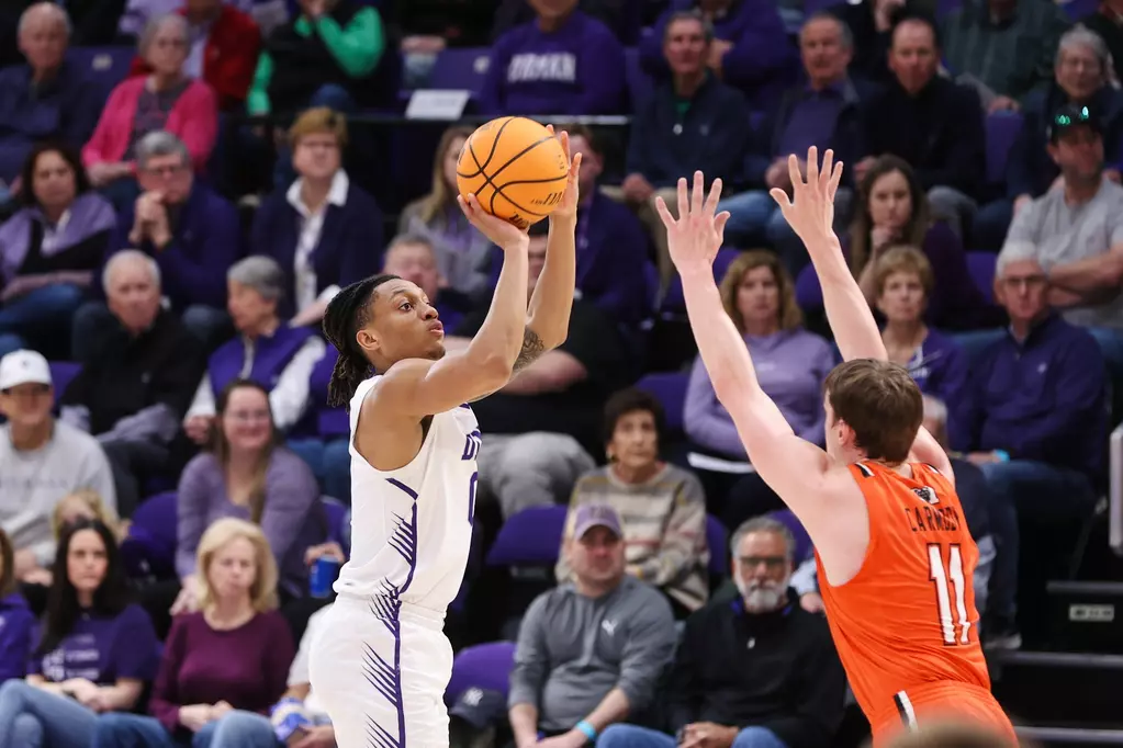 Paladins Men’s Basketball Earns Key Road Win at Mercer 79-74