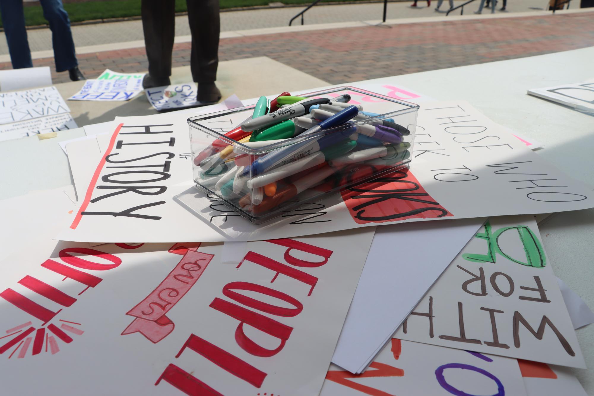 “Furman Stands Up” Rally Draws Crowd of Concerned Students