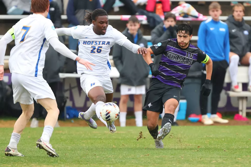 #16 Furman Men's Soccer Advances to Elite Eight off of Penalty Kicks